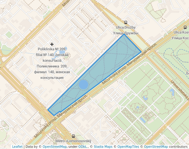 Парк у посольства КНР
