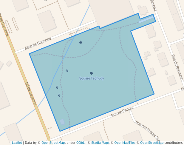 walking in Square Tschudy map in Metz