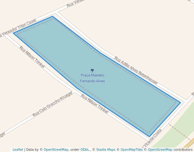 walking in Praça Maestro Fernando Alves map in Curitiba