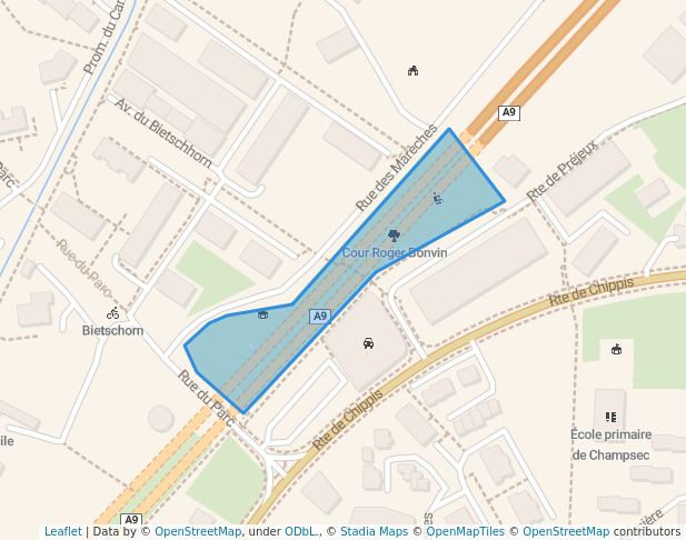 walking in Cour Roger Bonvin map in Sion