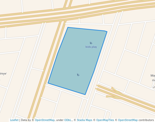 walking in family park map in Medina