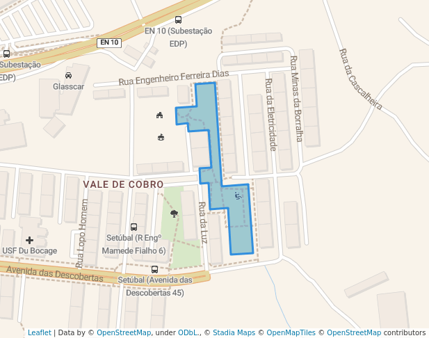 walking in Parque De Vale do Cobro. map in Setúbal