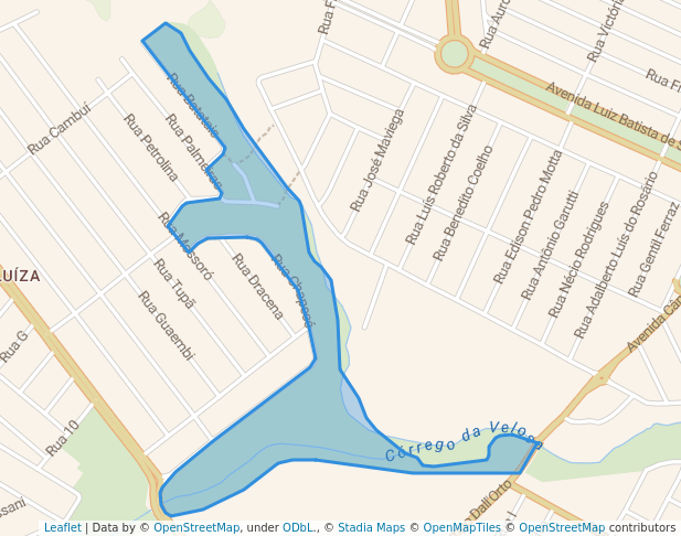 walking in APP Velosa map in Sumaré
