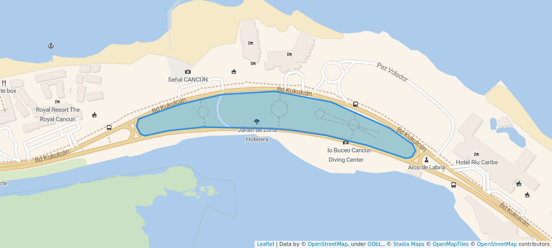 walking in Jardín de Zona Hotelera map in Cancún