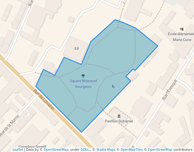 walking in Square Brieussel Bourgeois map in Mantes-la-Jolie