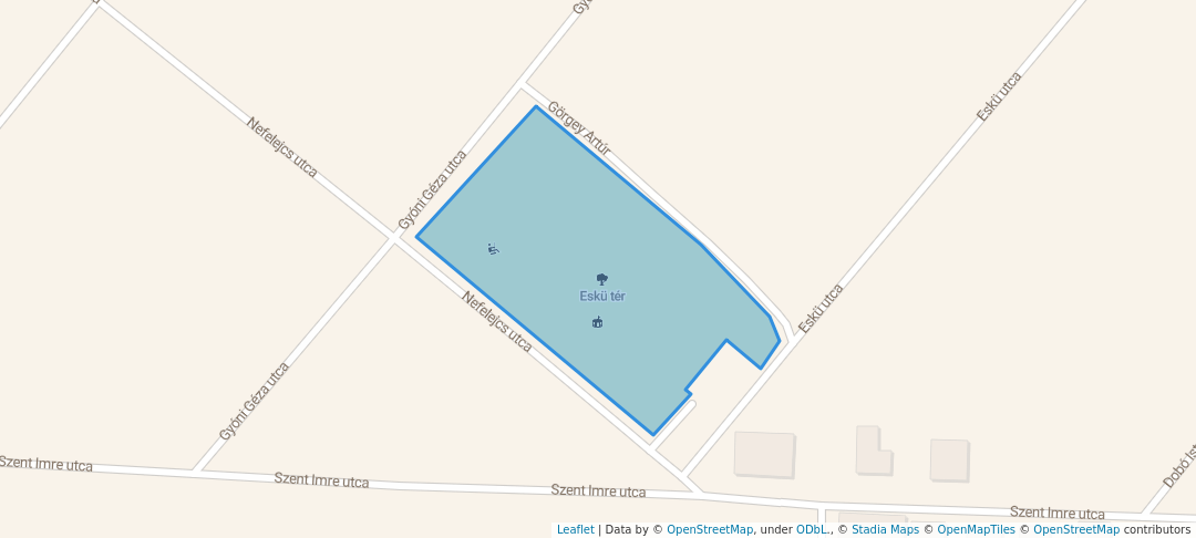 walking in Eskü tér map in Gyömrő