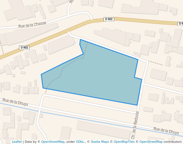 walking in Square Pablo Neruda map in Noisy-le-Sec