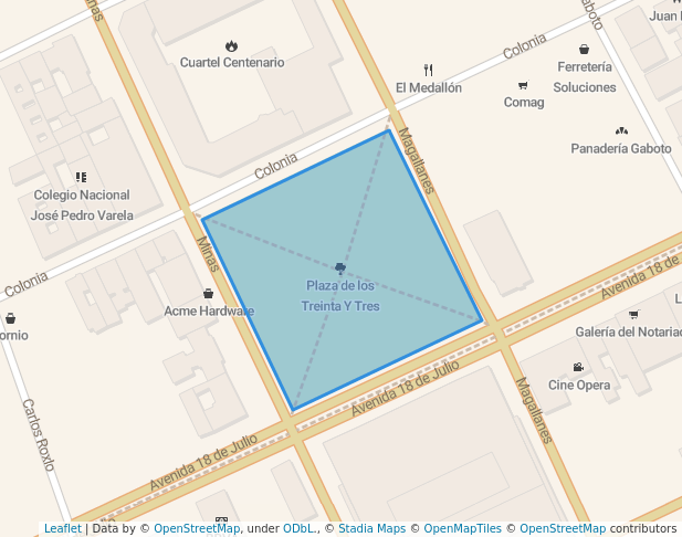 walking in Plaza de los Treinta Y Tres map in Montevideo