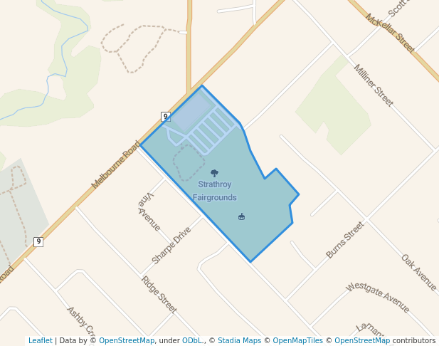 walking in Strathroy Fairgrounds map in Strathroy
