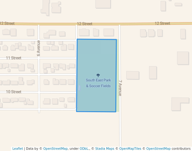 walking in South East Park & Soccer Fields map in Fort Macleod