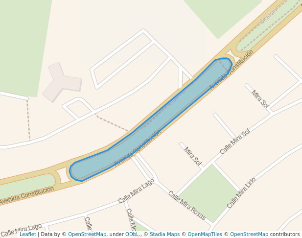 Área verde camellón 3