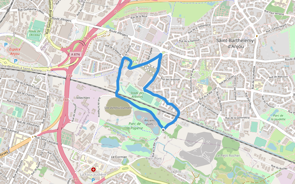 Parc de La Paperie walking route map in Saint-Barthélemy-d'Anjou