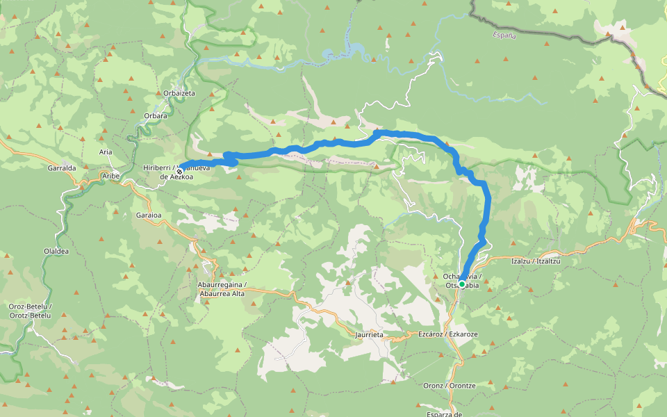 GR 11 Senda Pirenaica - E33 walking route map in Ochagavía