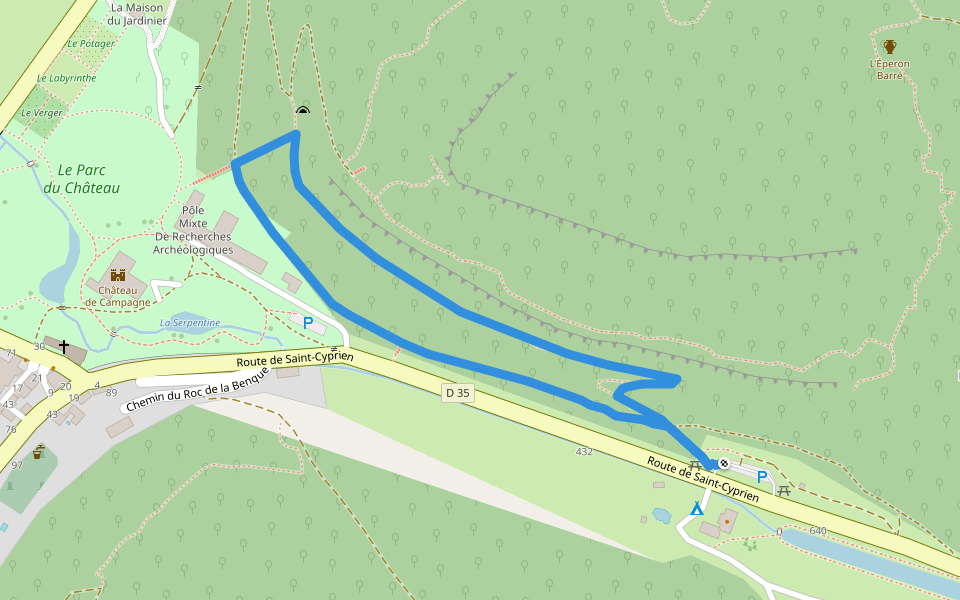 Boucle des Cluzeaux walking route map in Campagne
