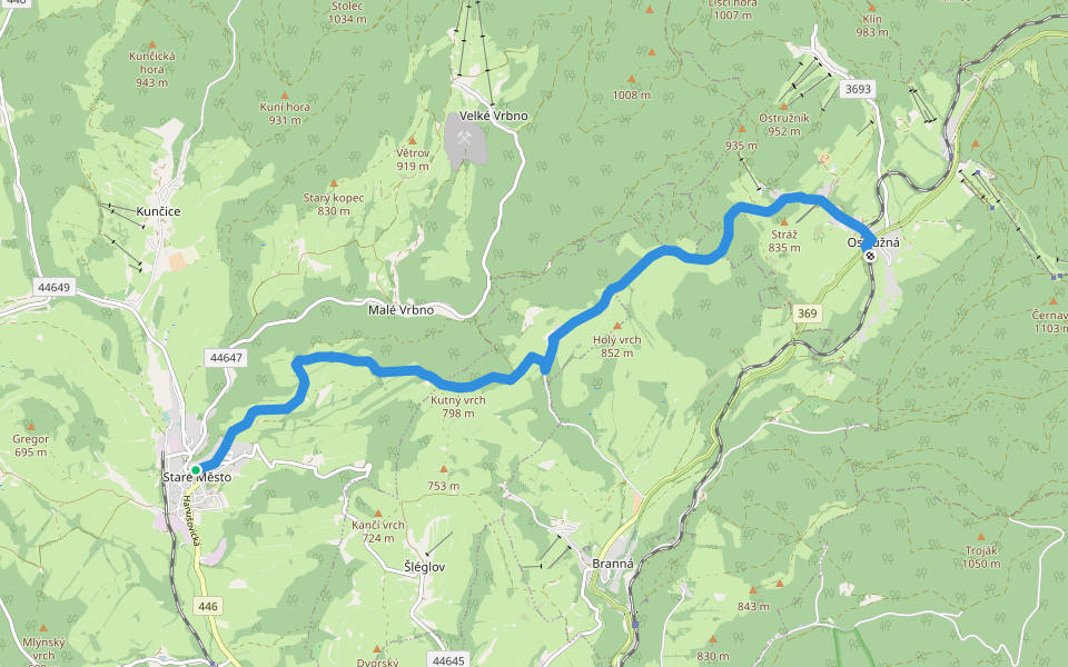 [Č] Staré Město p. S. (nám.) - Ostružná (žst.) walking route map in Stare Mesto