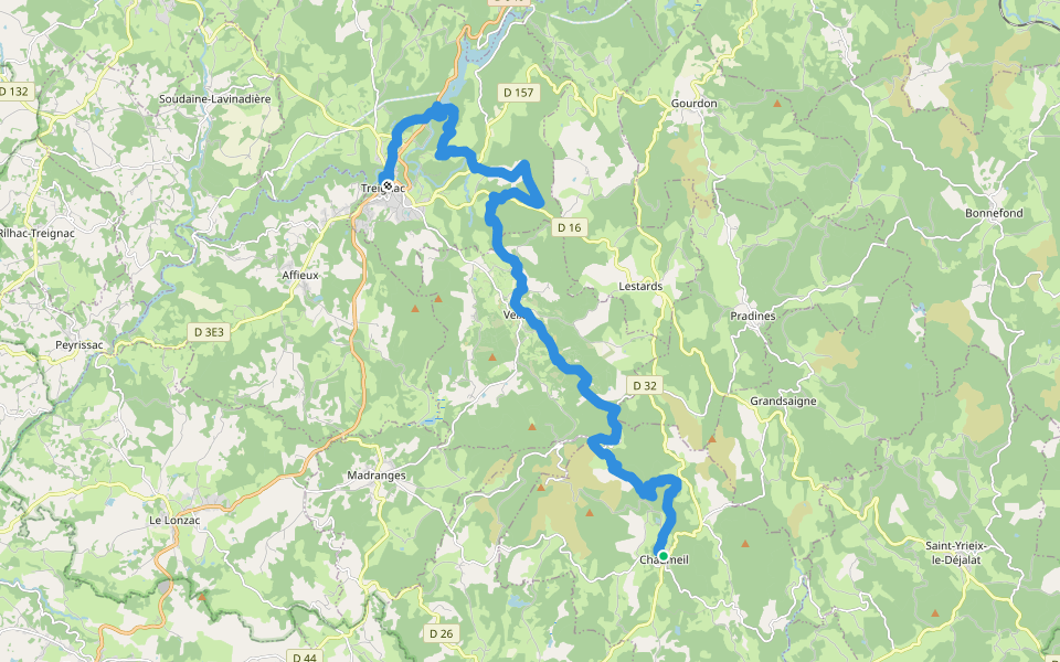 De Chaumeil à Treignac, par Veix walking route map in Chaumeil