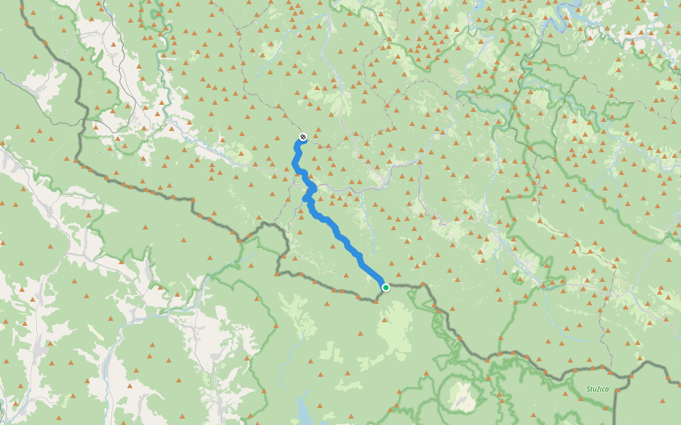 Przełęcz nad Roztokami - Hyrlata - Żubracze - Wołosań walking route map in Stakčín