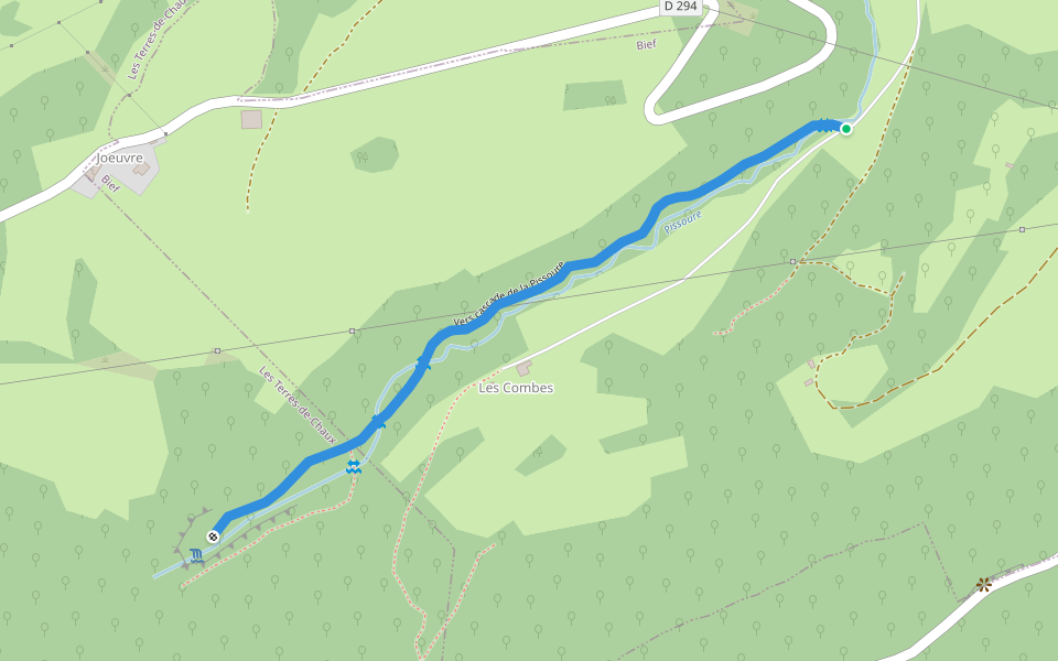 Vers cascade de la Pissoure walking route map in Bief