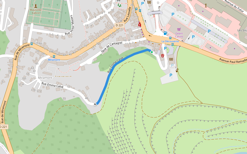 Rue Emma Calvé walking route map in Decazeville