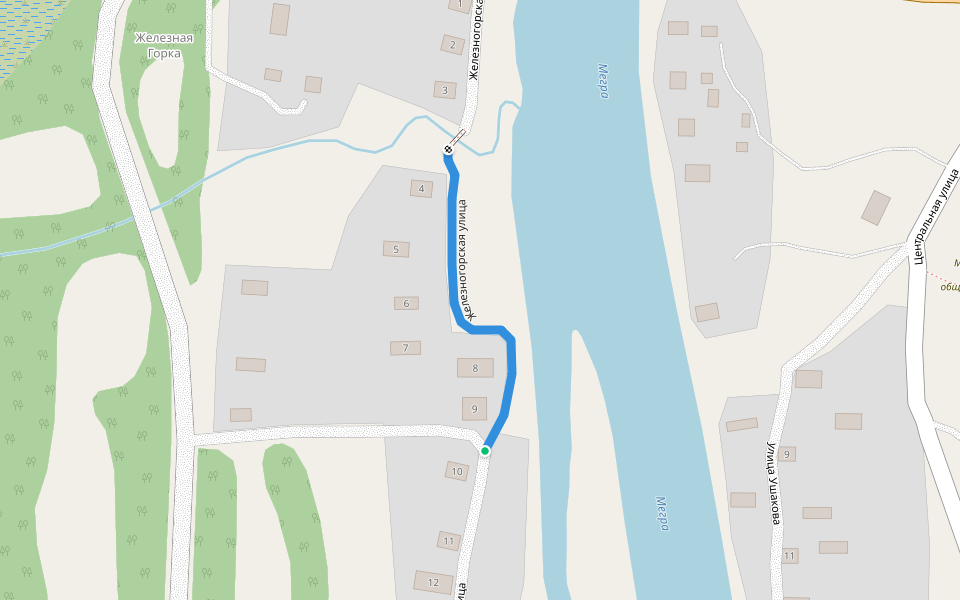 Железногорская улица walking route map in Megra