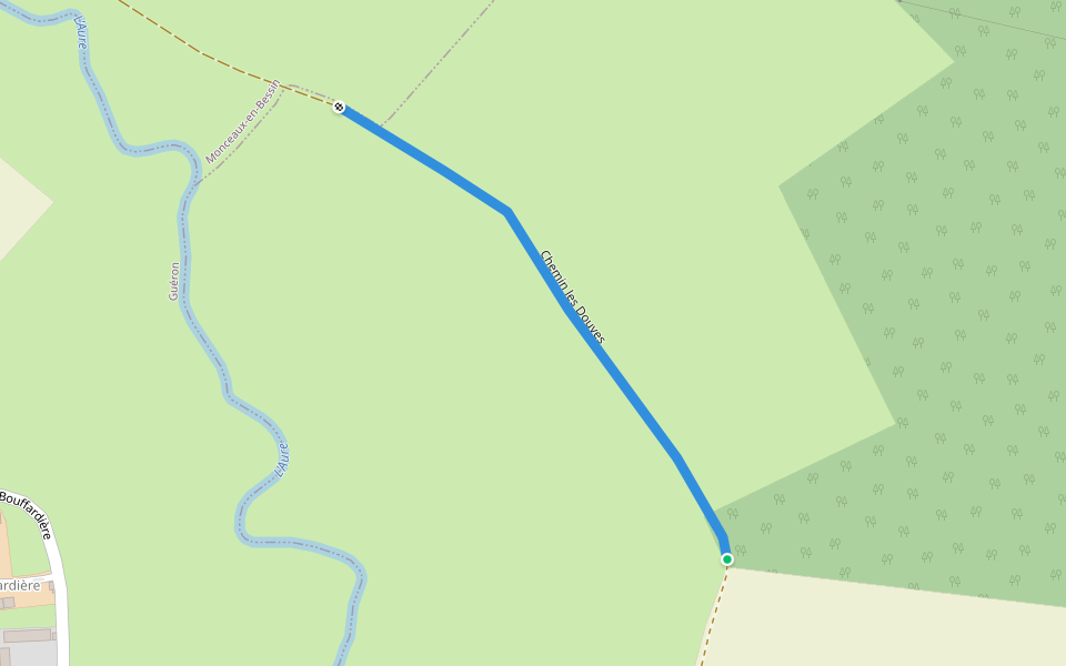 Chemin les Douves walking route map in Ellon