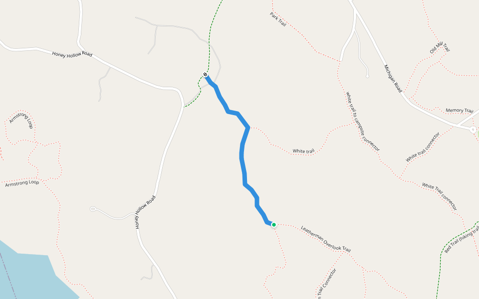 Schoolhouse Rd white connector walking route map in Pound Ridge