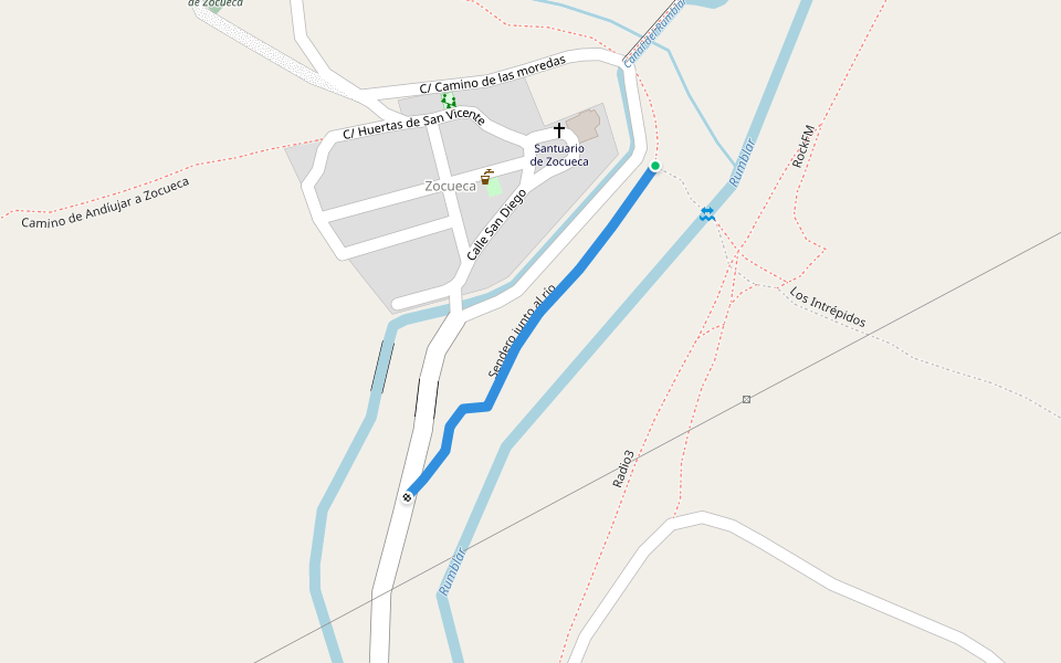 Sendero junto al río walking route map in Zocueca