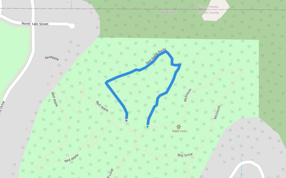 Red Apple Rocks walking route map in La Crescent