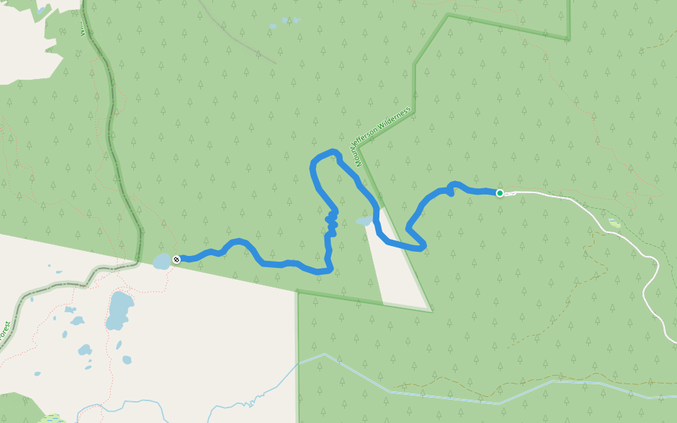 Minto Lake Trail #4006 walking route map in Camp Sherman