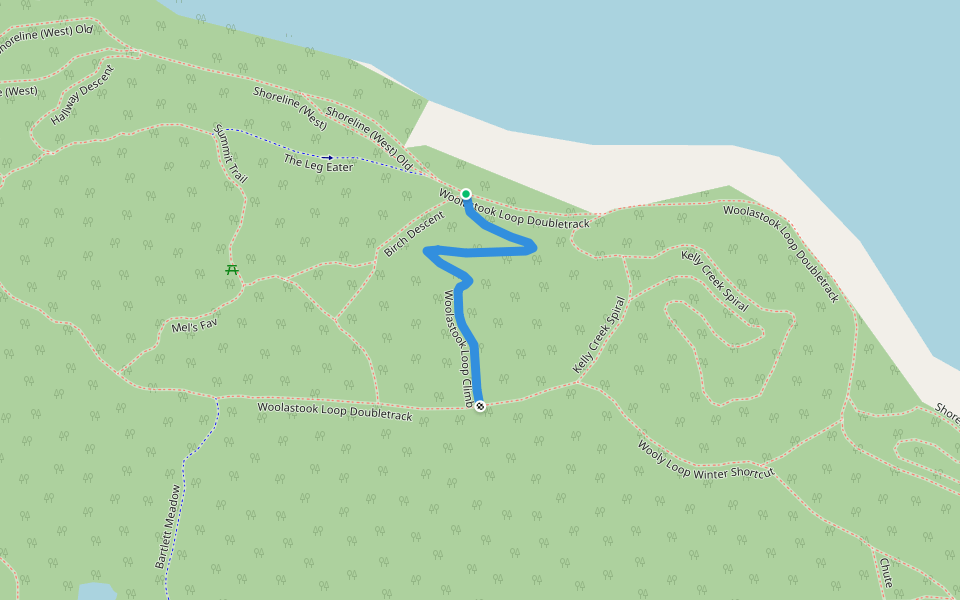 Climb trail walking route map in Upper Kingsclear
