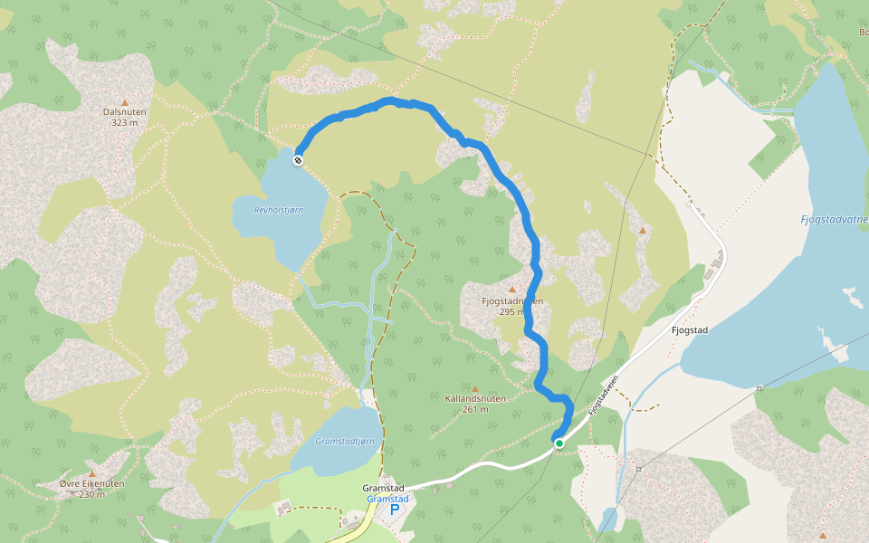 til Fjogstadnuten walking route map in Stronda