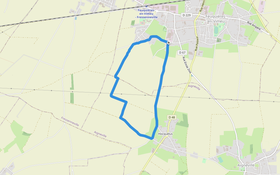 Hocquélus walking route map in Feuquières-en-Vimeu