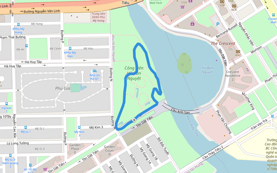 Công viên Hồ Bán Nguyệt