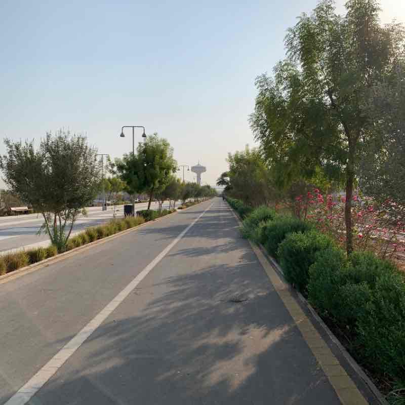 ممشى حديقة الملك فهد