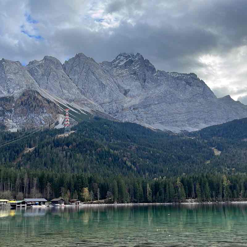Der Eibsee, blick auf die Zugspitze