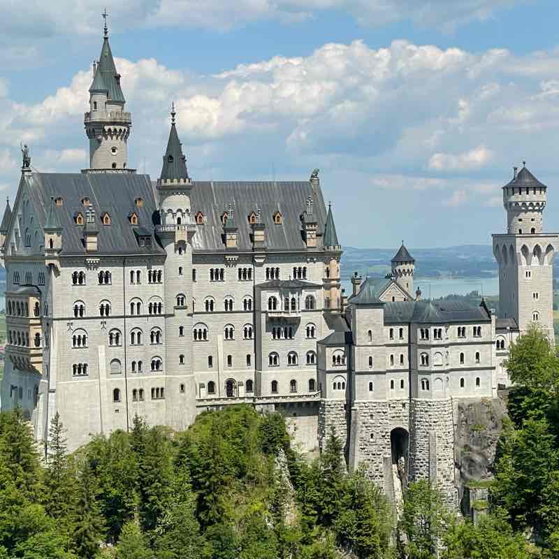 Neuschwanstein Castle in Germany 🇩🇪