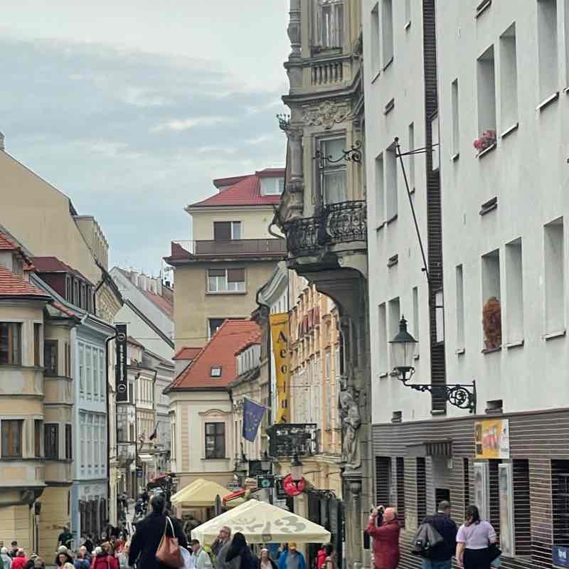 🇸🇰Slovakia - Bratislava old town track
