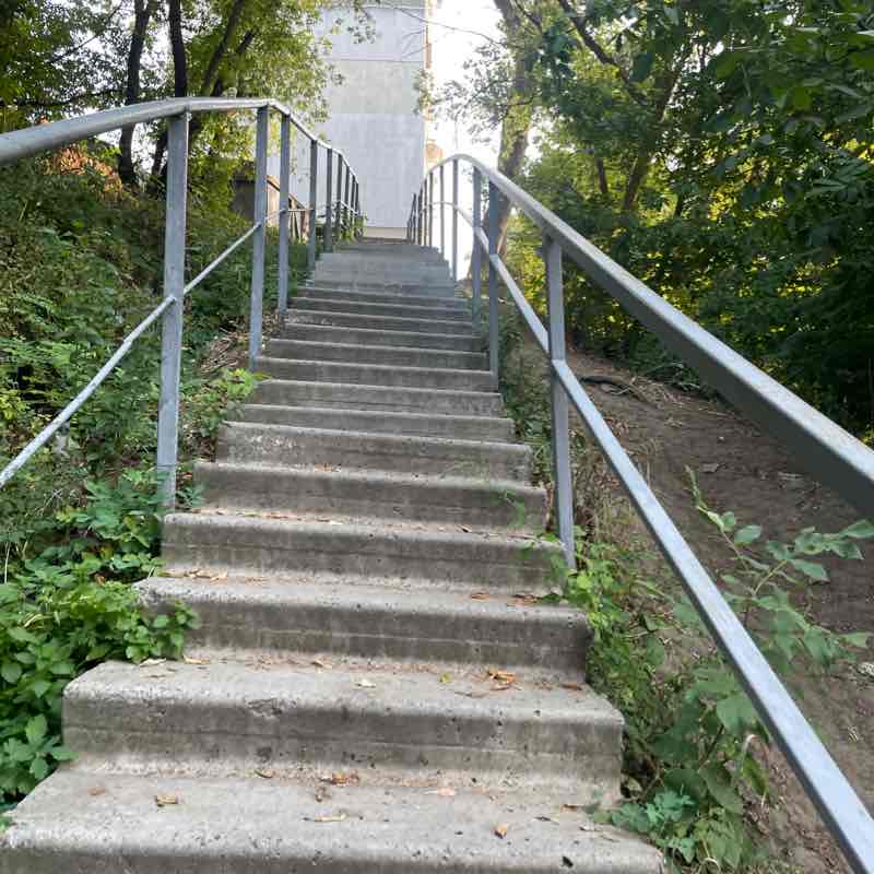 Вокруг озера