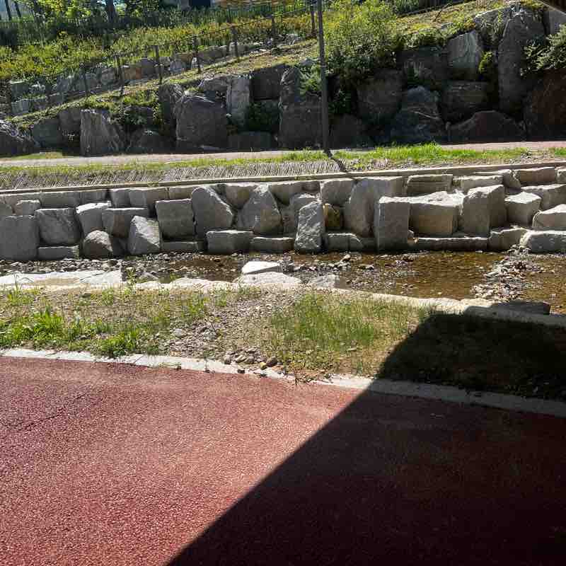 학의동 산책길, 바라산자연휴양림 가는길