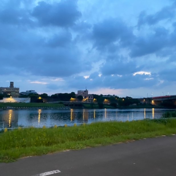 成美右岸-彩虹-美堤河濱