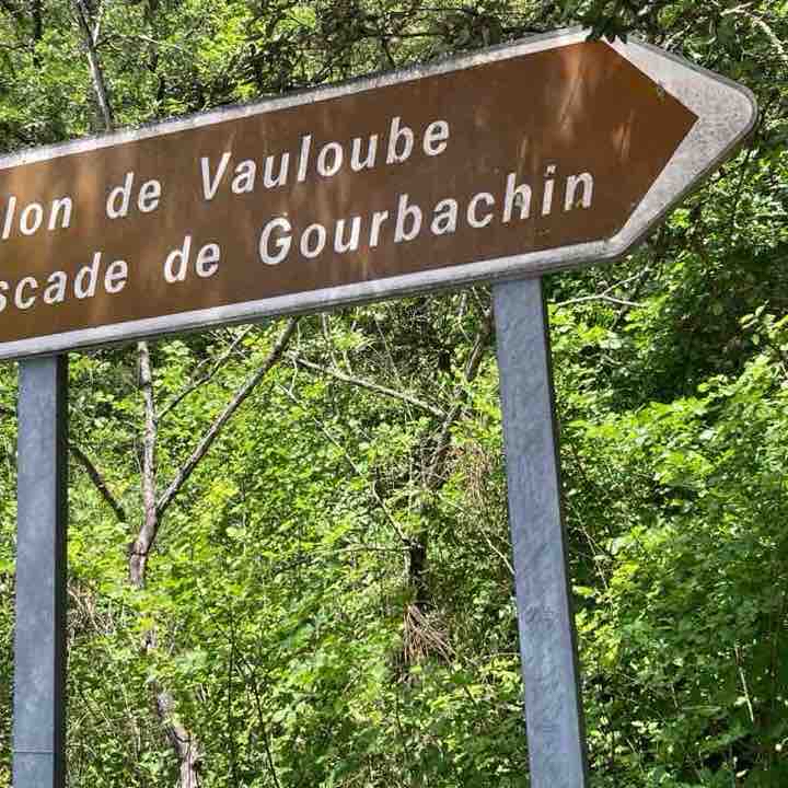 Cascade de Gourbachin à Bagnols en Forêt
