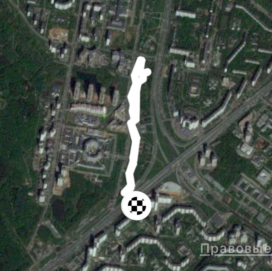 Парк через дорогу