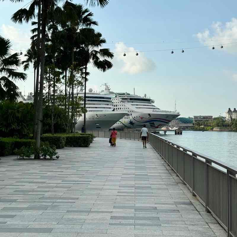 Harborfront to Labrador