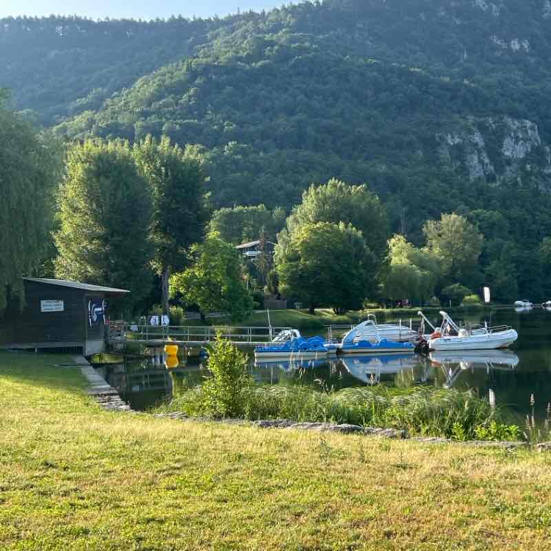 Neuvillle sur Ain/ Merpuis